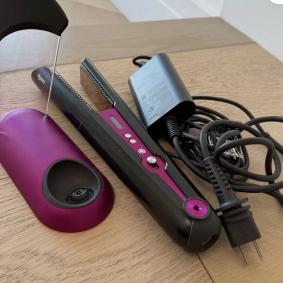 Dyson Corrale™ Styler Straightener Black Nickel/Fuchsia - Picture 2 of 3
